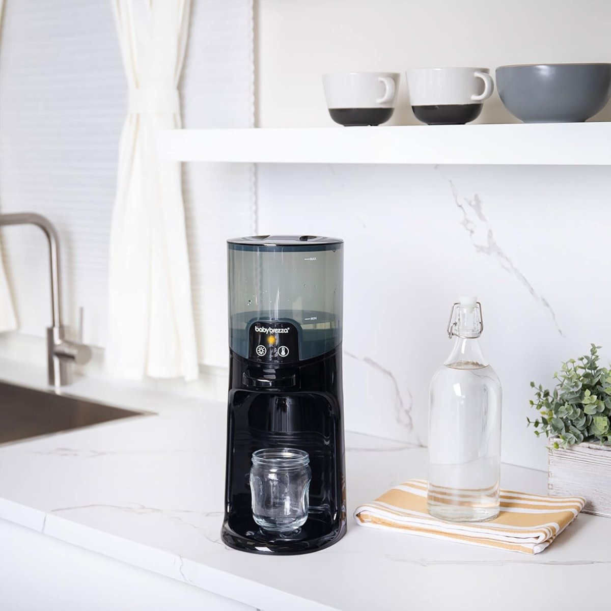 Baby Brezza Instant Warmer Advanced with LED Nightlight - Replaces Traditional Baby Bottle - Instantly Dispense Warm Water at Perfect Baby Bottle Temperature - 24/7, Black,1.0 Count - LittleTreasures