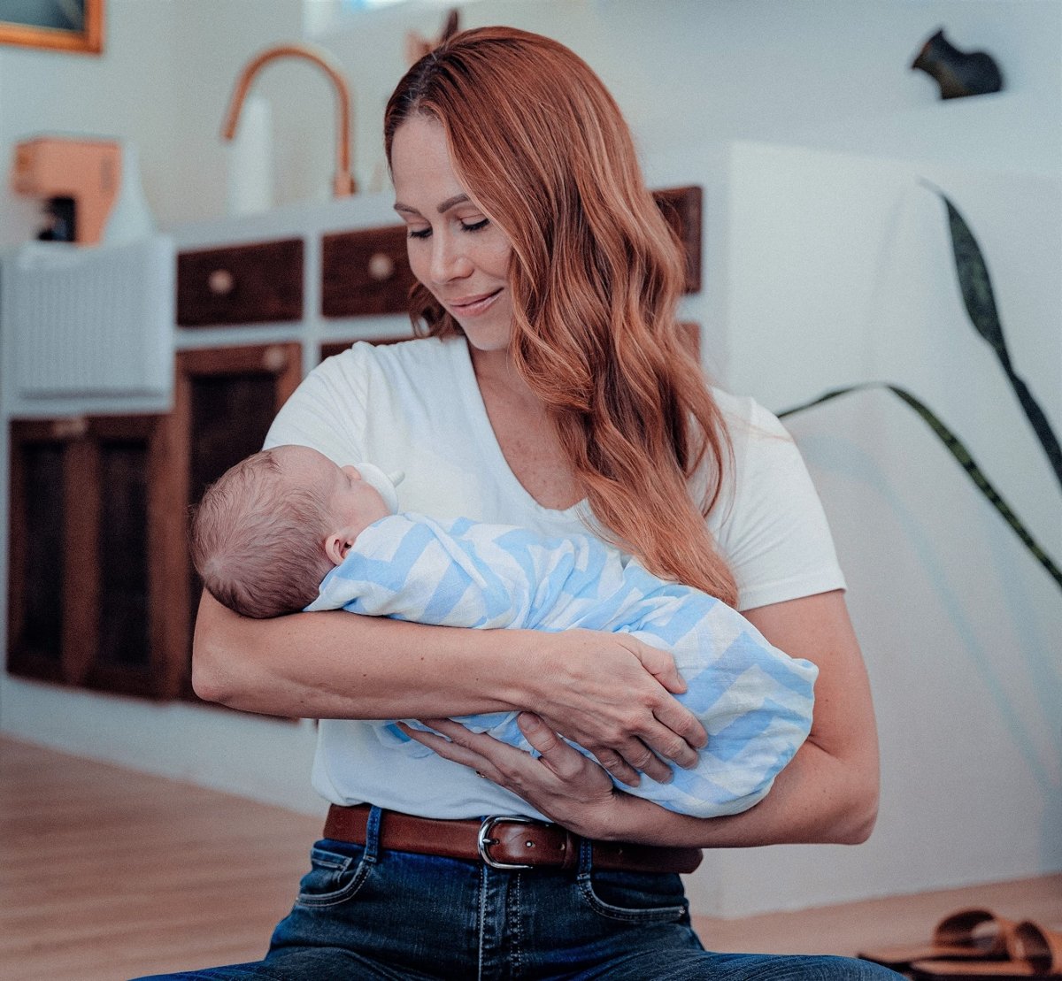 Comfy Cubs Muslin Swaddle Blankets Pack of 4 - 119 x 119 cm, Soft Cotton Baby Blanket Set, Large Swaddling Wraps for Newborns - Self - Soothing Baby Swaddle - Sun, Rainbow, Rain, Doodle - LittleTreasures