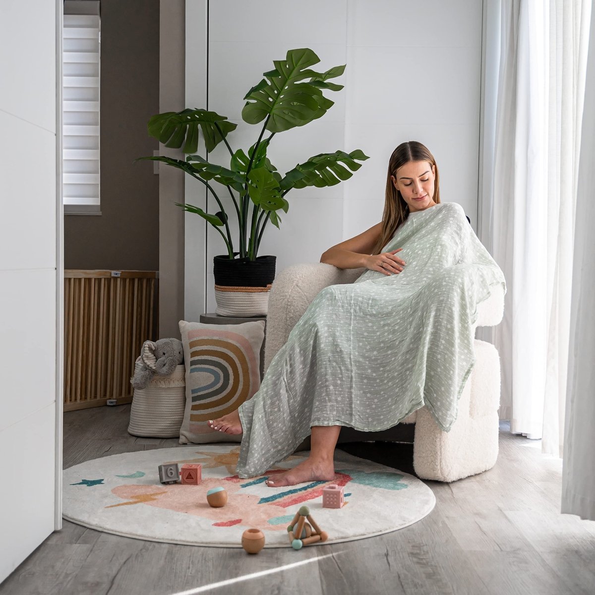 Comfy Cubs Muslin Swaddle Blankets Pack of 4 - 119 x 119 cm, Soft Cotton Baby Blanket Set, Large Swaddling Wraps for Newborns - Self - Soothing Baby Swaddle - Sun, Rainbow, Rain, Doodle - LittleTreasures