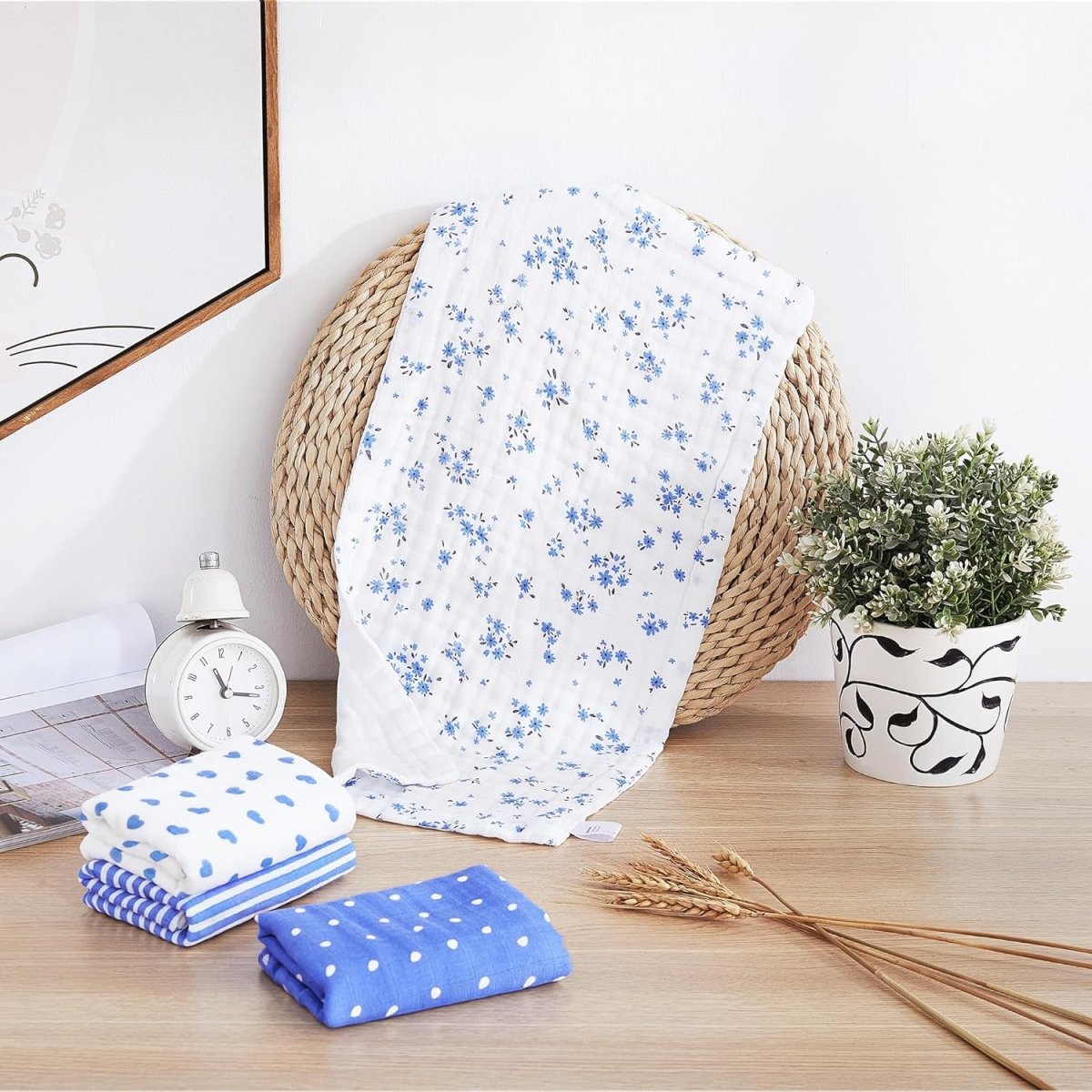 lasoftan Baby Muslin Burp Cloths, 100% Cotton Burping Cloths Super Absorbent Soft, Bath Towel Burp Cloths for Baby Girl Boy, Great Gift for Newborn, 10 x 20 inch, 4 Pack (Heart & Flowers) - LittleTreasures