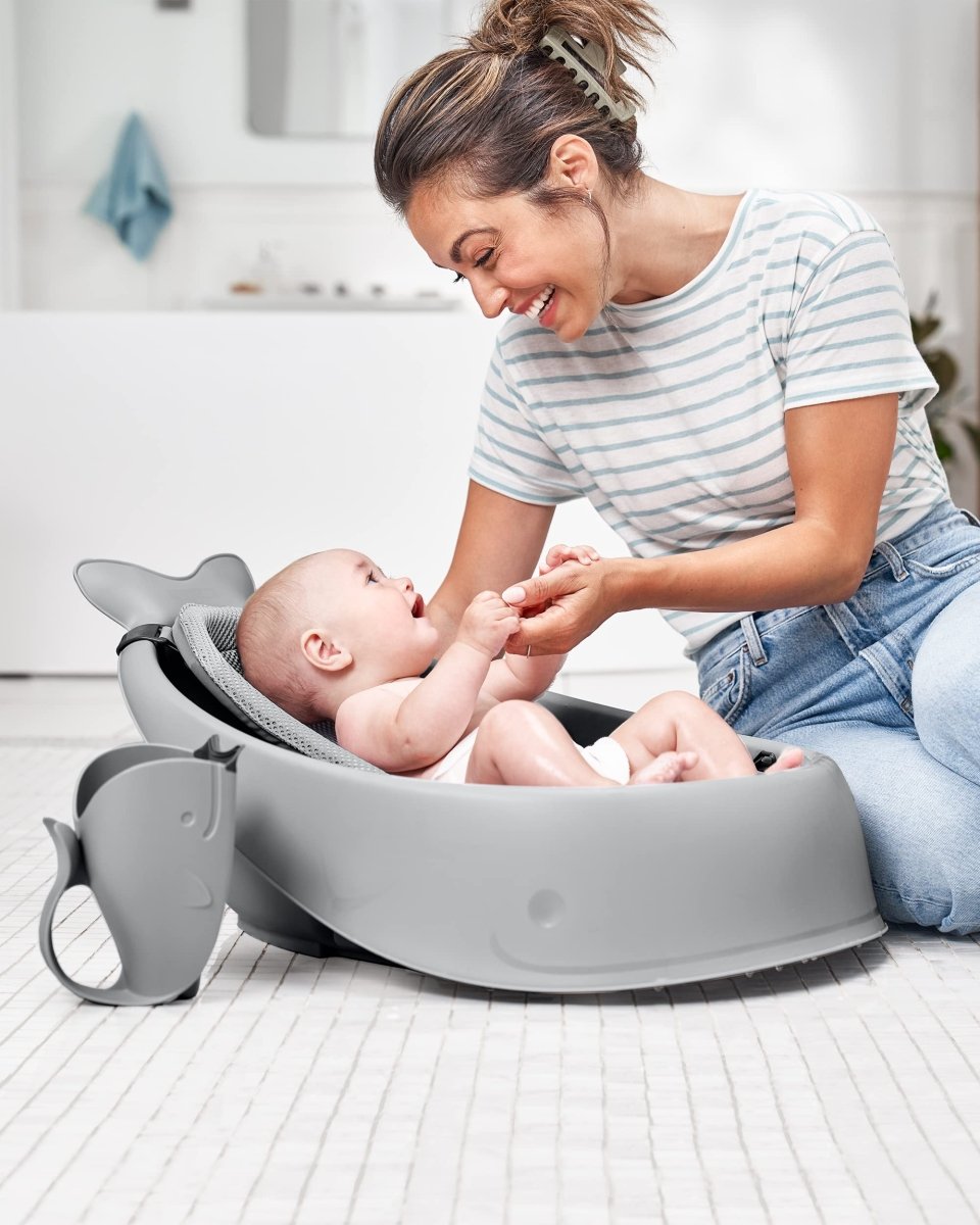 Skip Hop Moby Bath Rinse Cup: Tear - free Waterfall Rinser, Grey - LittleTreasures